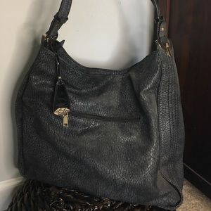 Handbag charcoal/navy color so pretty and roomy